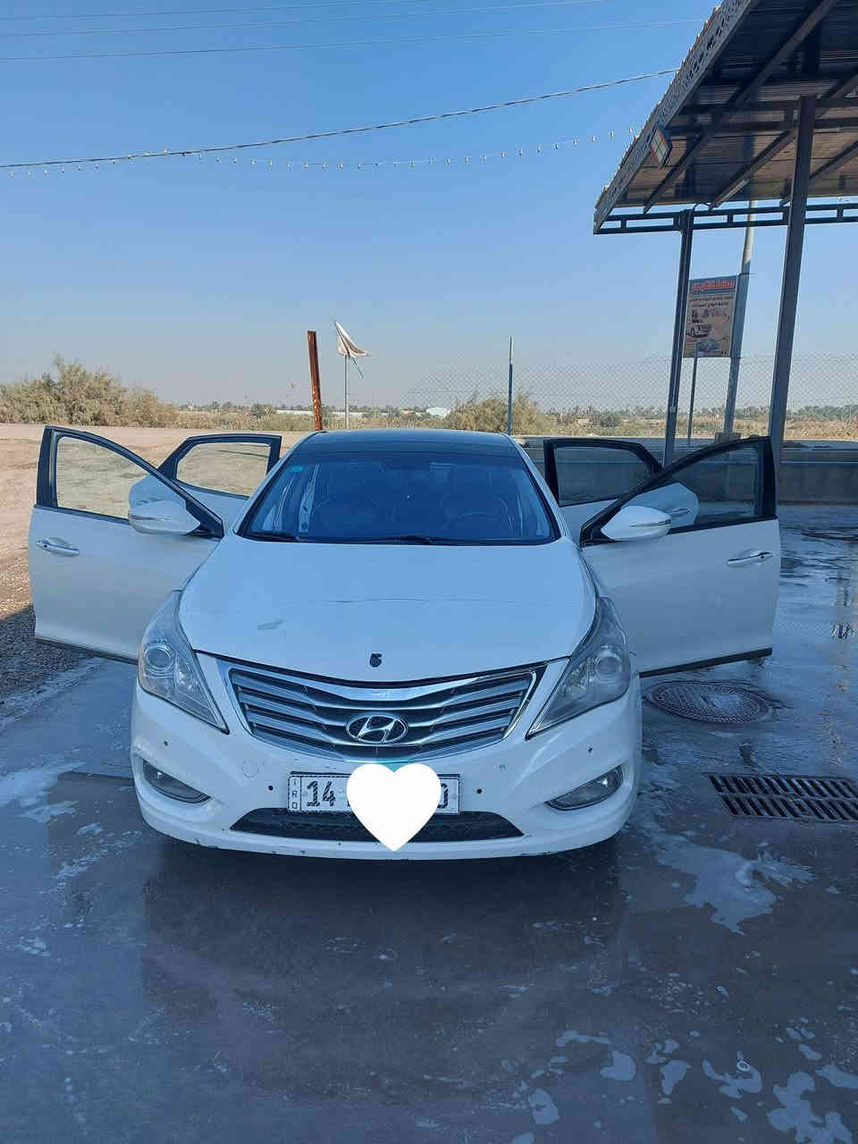 ازيرا 2014 وارد كوري السعر 120. رقم انكليزي سنوية جديدة . مكاني بصرة قضاء المدينه ***********
