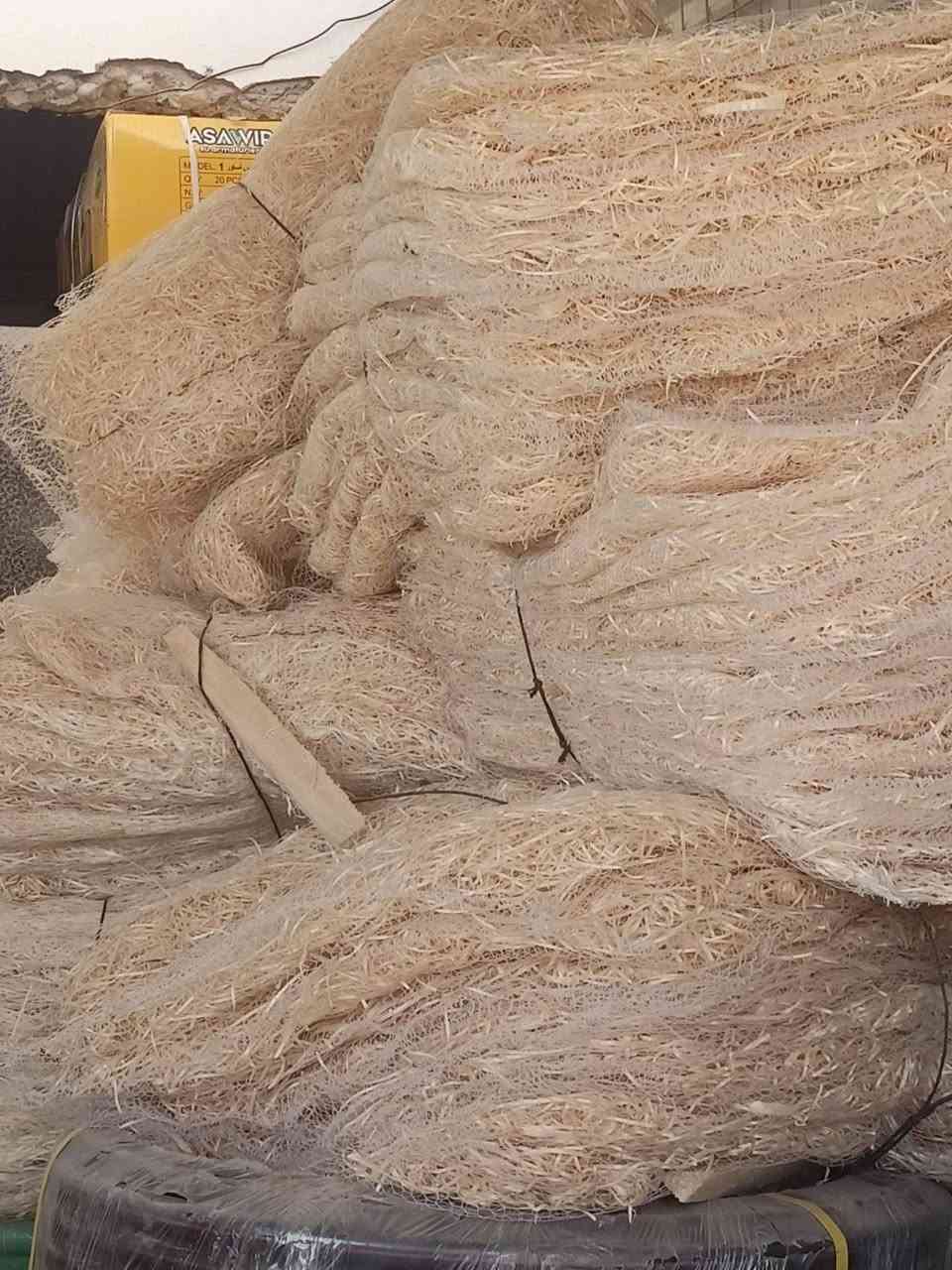 مبردة ايراني سعر 140000 ألف ليف مبرده أبيض مخيط 3500 حجم 2.5 رقم الهاتف ***********
