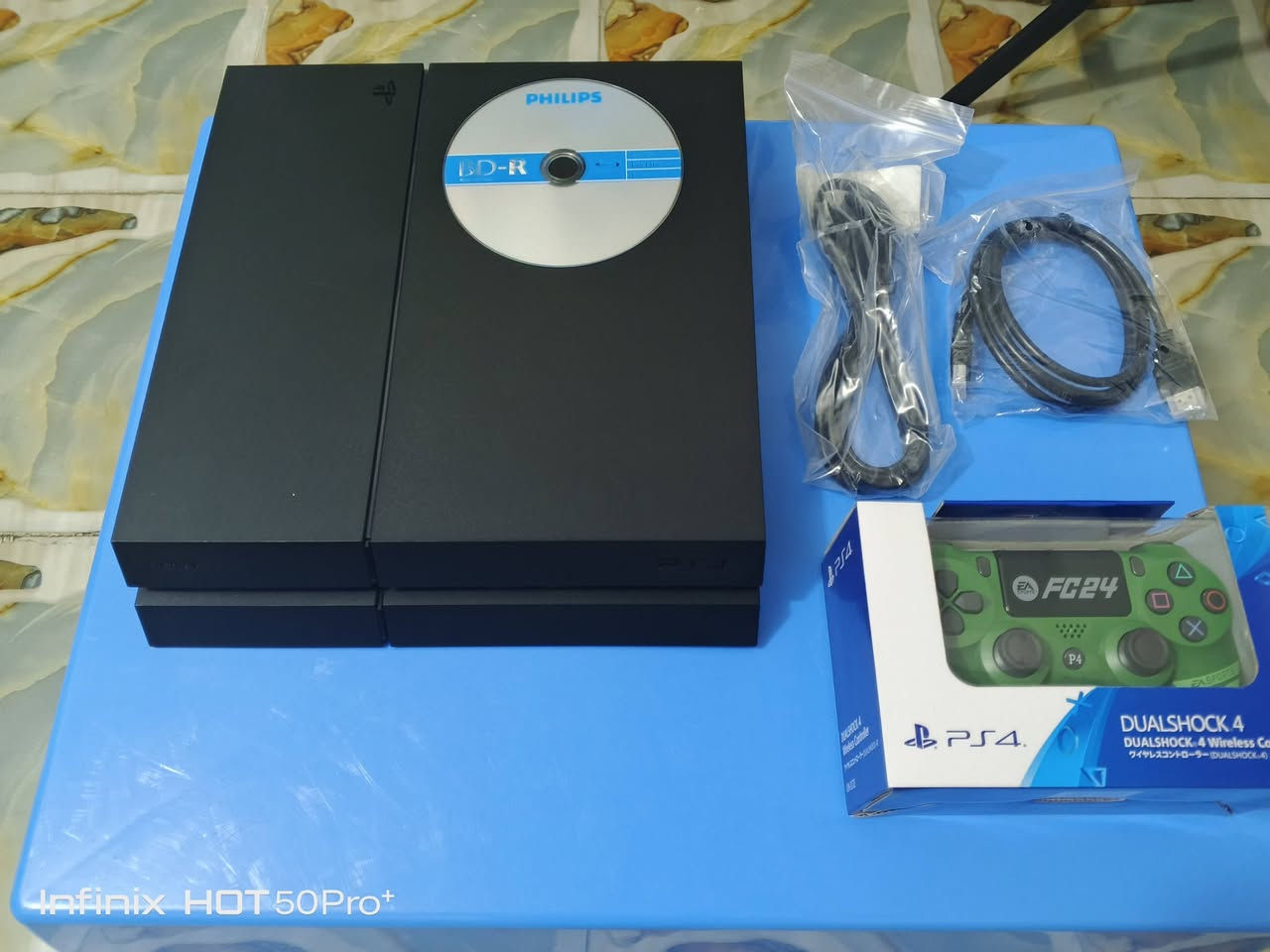 ‏سلام عليكم / بلي 4 مهكر كامل ملحقات لوك ستيكر ما مفتوح  نضافه ٩٩٪  وغراض كله جديد سعر ١٩٥ بس +
‏
‏اكس بوكس ون اكس لوك ستيكر ما مفتوح  مع جوستك وكامل ملحقات نضافه ٩٩٪ سعر ١٨٥ الف ++
‏
‏بلي ستيشن ٢ سلم  كامل ملحقات جوستكات ثنين وبي ٩٠ لعبه بل فلاش سعر ٣٠ الف فقط 
‏(مكاني النجف الاشرف رقمي ***********)
