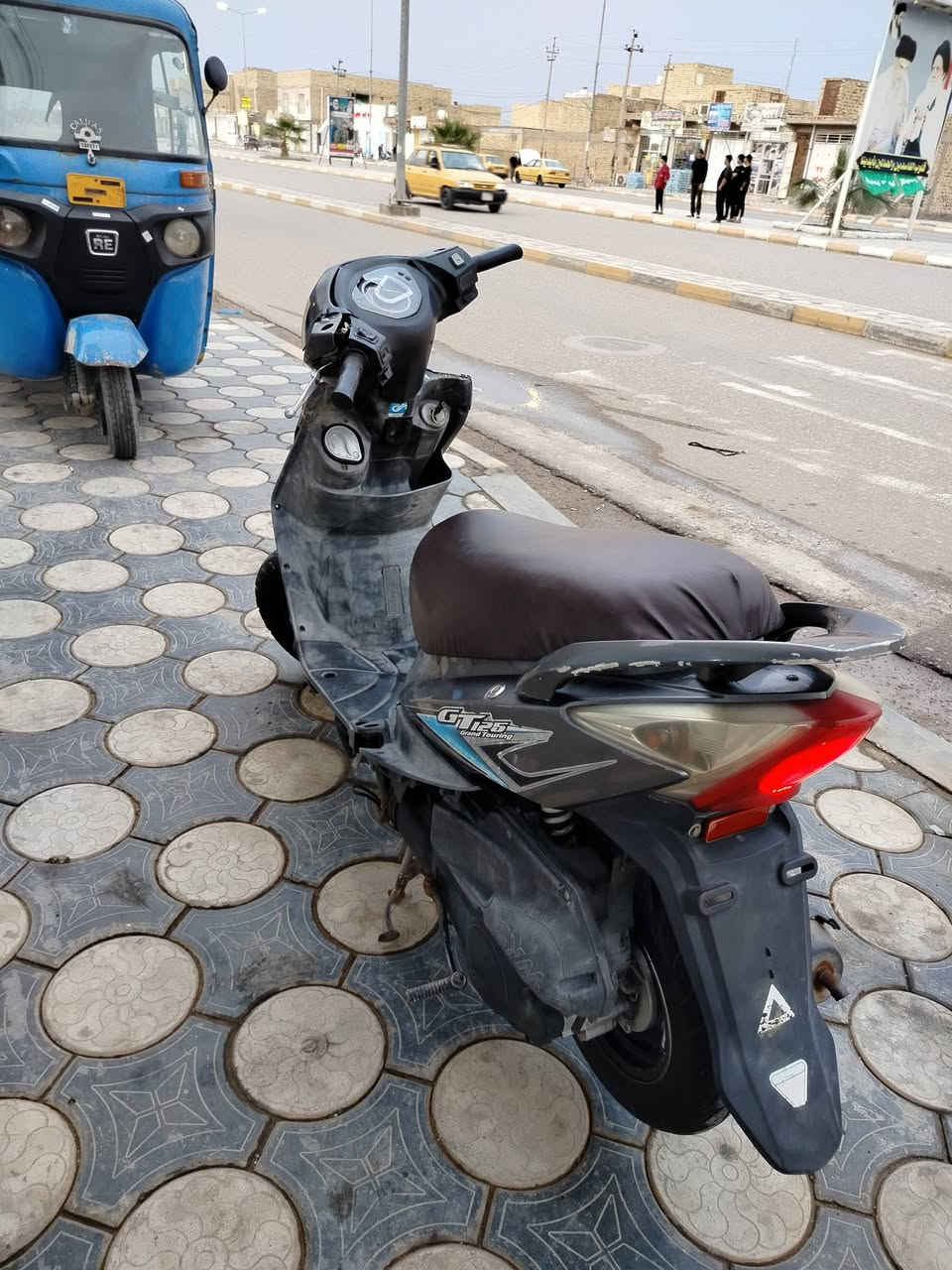 للبيع سيام ياباني 140 GT السعر 300 وبيها مجال ***********
