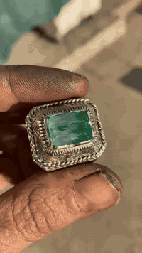 محبس زمرد الوزن 23.5g صياغة ألأستاذ وليد خالد السعر 300$ قفل الشراي يت...