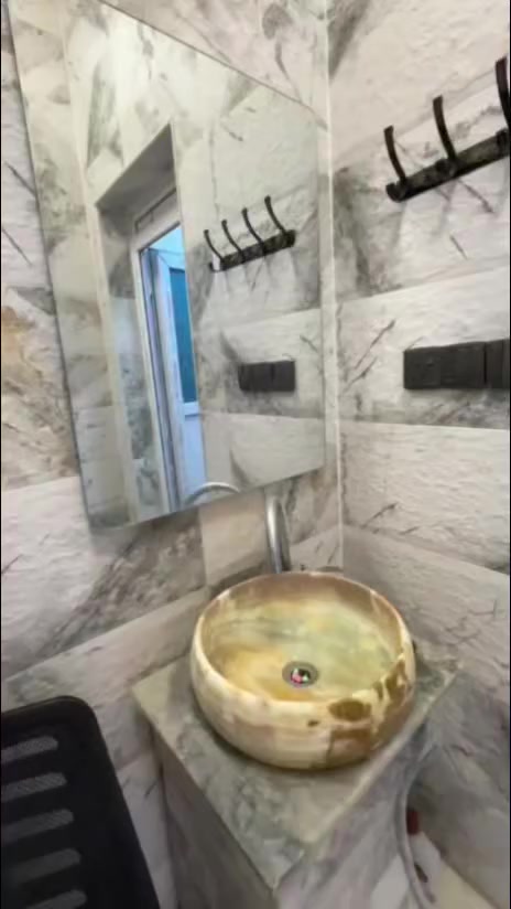 بسم لله ما شاء الله تبارك الرحمن 
بركه الصلاه على محمد وآل محمد كبيره جدآ صلوا على محمد وآل محمد 
بيت للبيع ذي قار مجمع القضاه طابق واحد غرفتين وصالة ومطبخ واستقبال وصحيات حديقه كراج بناء 👷‍♀️ 🚧 👷‍♂️ درجه اولى البيت علي إضافات يختلف عن بقيه البيوت  ديكور سيراميك من الدرجه الاولى اصباغ حديثه مع وجود قرض يحول على المشتري ٧٠ مليون السعر مع القرض ٣٦٠  
📞 للاستفسار والمزيد من التفاصيل:
***********
***********

🔗 قناة التلكرام الخاصة بالعقار:
https://t.me/ahmed32574

🔹 كروب واتساب خاص بالعقار:
https://chat.whatsapp.com/HV9E3oaK8odIigmvaXUhy4

💬 للتواصل مباشرة عبر واتساب:
https://wa.me/9647819666110
