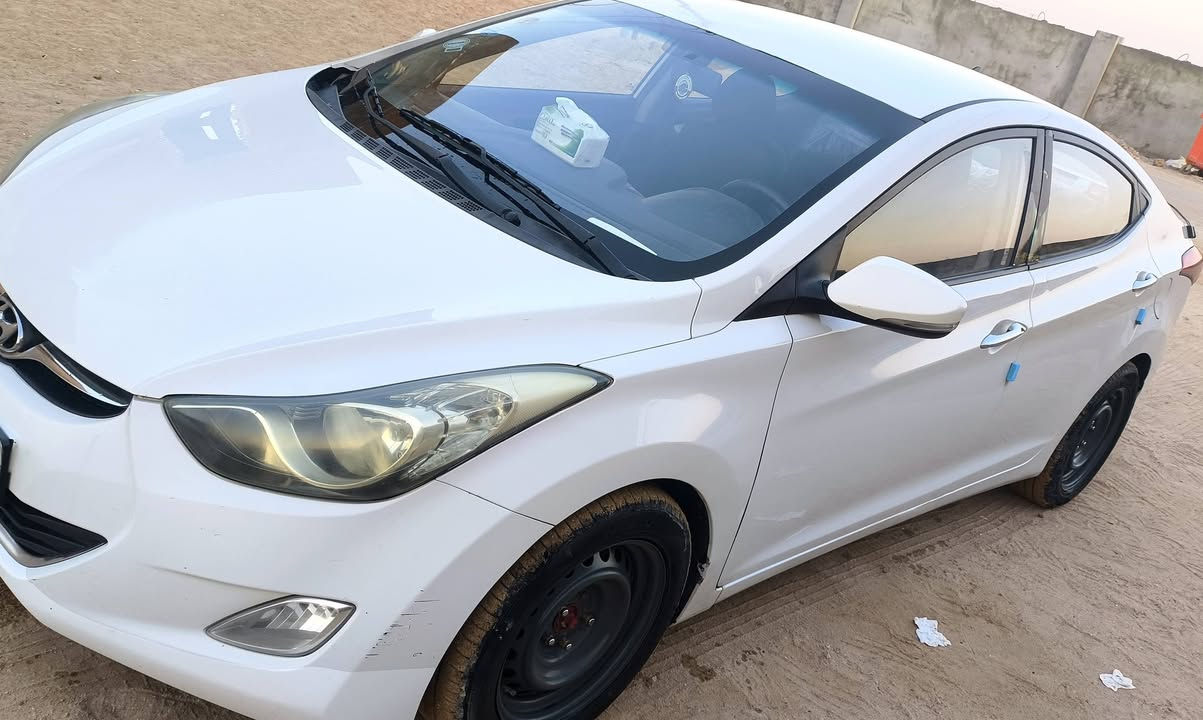 النترا 2014 السعر 53 ورقة
جاهزة من كلشي مابيهة اي نقص
گير محرك تبريد حدادة تخم تاير
كلة جديد ورقم وسنوية انگليزي
ادوات گصة العنوان البصرة 
للاستفسار ***********
