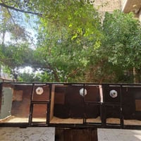 قفص ٣ خانات • مصباح حراري • خشب ثقيل