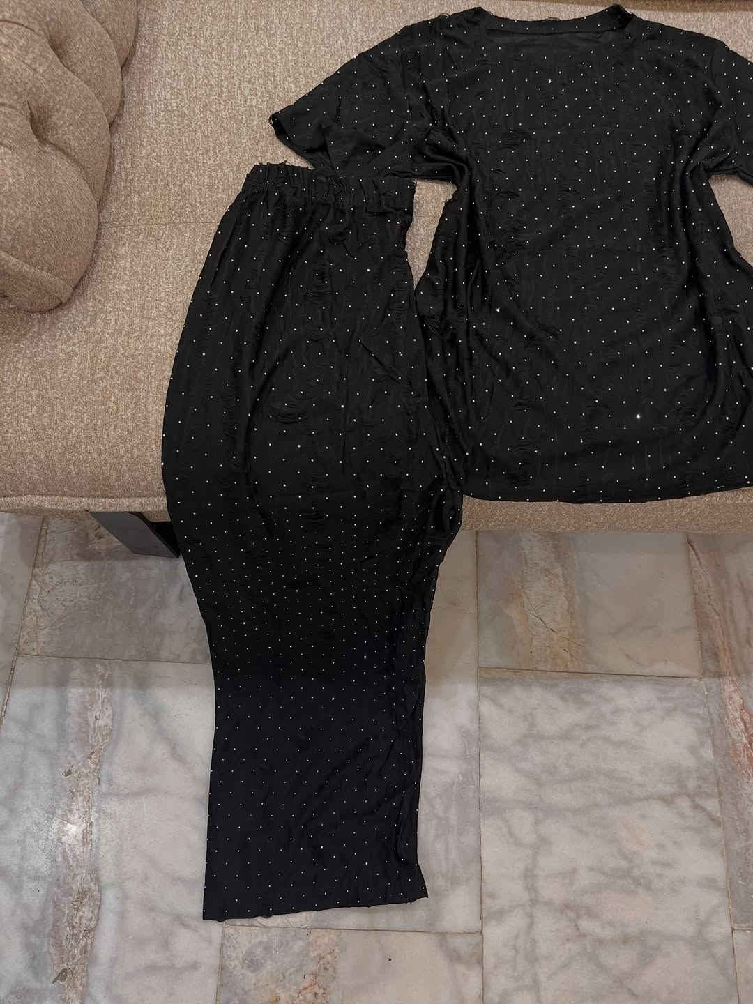 تراك فانيلة قطن ستراس 🖤
فري سايز يلبس من وزن 30 لحد 70
سعر 12 الف 🔥

#ملابس #محرم #اكسبلور


**إذا كنت صاحب هذا الإعلان وتريد حذفه لأي سبب، رجاءا أرسل رسالة إلى الدعم الفني**