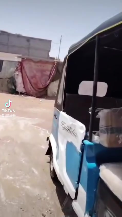 السلام عليكم شباب تكتك للبيع موديل 21 شهر 12 ماكينه كفاله بدي بي بي طقات خفيفه ما ابي صبغ ولا معجون رقم سنويا باسمي تحويل ثاني يوم مكان بصره شط العرب رقم ***********
