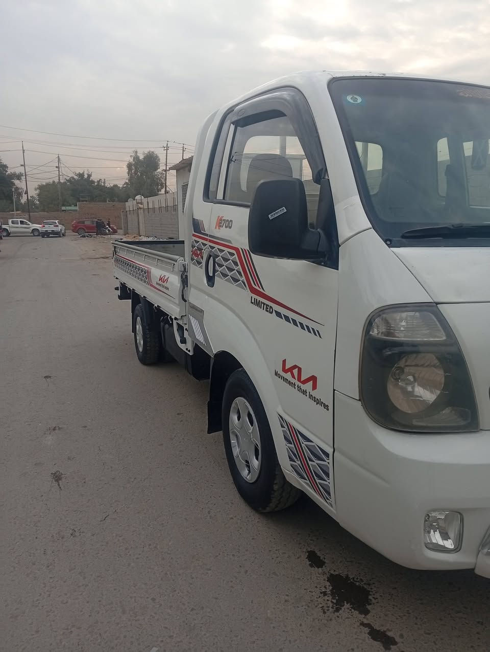 سلام عليكم كيا حمل البيع موديل 2014رقم واسط انگليزي سنويه 2030 مكينه وگير واكسل وحداديه وشاصي وتخم تاير و كهربائيات ومكفوله من حادث وصبغ قليل جدا والعنوان السياره بغداد الشماعية حي السفير والسعر 98ورقه واتصال على هذا الرقم *********** اني مكلف بالنشر رجاءا بدون تعليق رحمه لواديكم شكر للجميع
