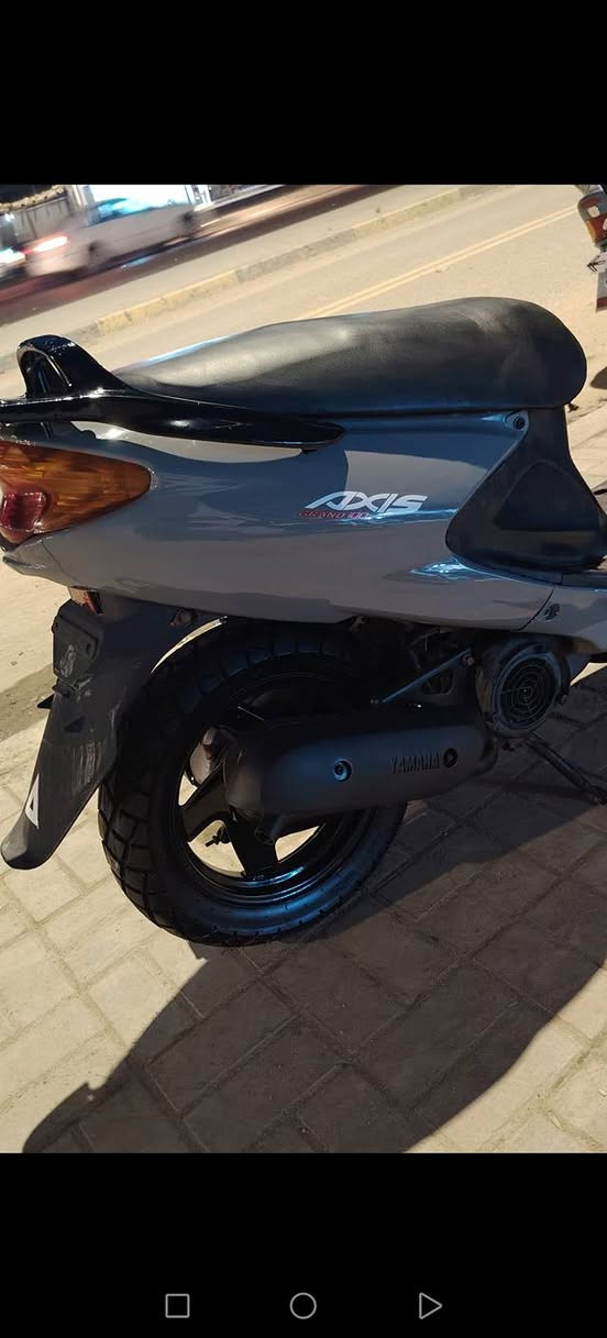 دراجة دولفين للبيع السعر ٥٥٠ وبيهه مجال الشراي يتصل عل الرقم *********** مكانهه السماوه كرهبايات شغاله مكينه ناعمه دراجه جديدة احله من الصوره
