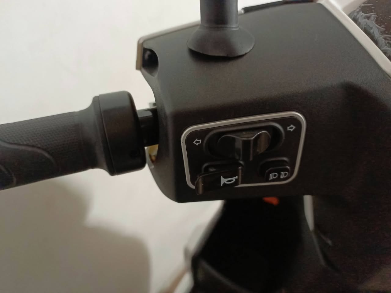 سلام عليكم دراجه شحن زيرو السعر 850 الف دينار الاتصال على رقم ***********
