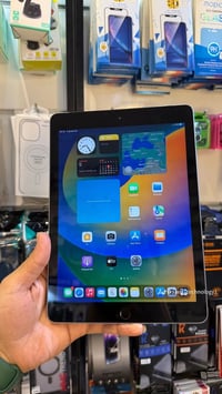 ايباد ٦ • ٣٢ جيجا • ببجي ٦٠ فريم