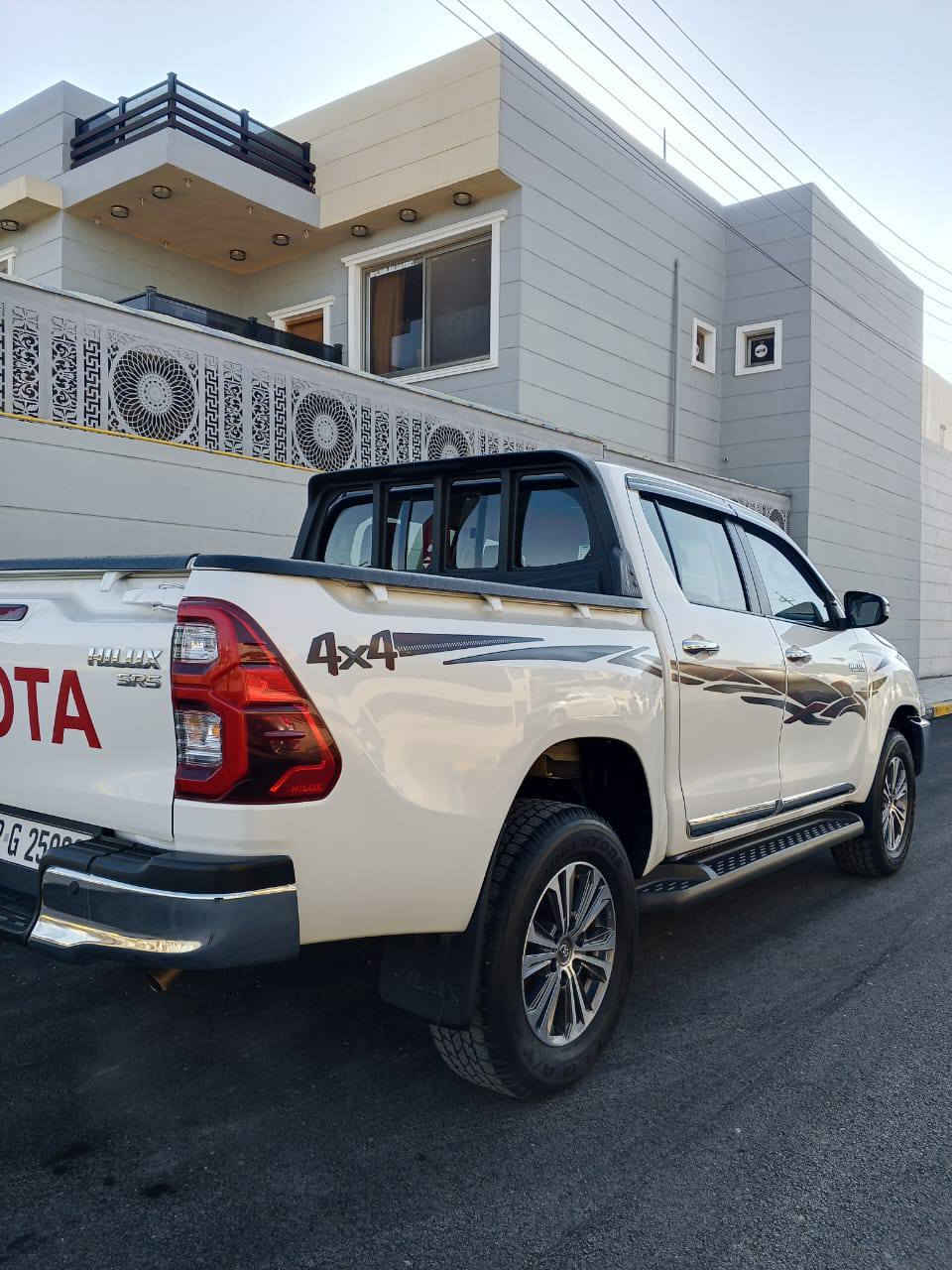 سلام عليكم للبيع 
تيوته هالوكس 2022 فورويل 
سعودي مكفوله كفاله عامه 
ماشيه 49 الف حقيقي 
فول مواصفات بصمه عداد 2 كروز سرعة تحكم ستيرن جهتين شاشة دعم ابل كار بلئي كامره حساست خلفيه دلد نهاري 
تبريد كشنات وبعد معروفة مواصفات سعود سياره رقم اربيل جديدة سنويه وهزه جدد تحويل ثانيوم مكان سياره بغداد الكرخ 
سعر (325) وبيه مجال حك الجيه رقم الهاتف (***********) 
(***********) يونس ال عبيدي
