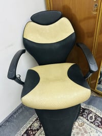 كرسي • قليل استعمال • كلها شغّالة