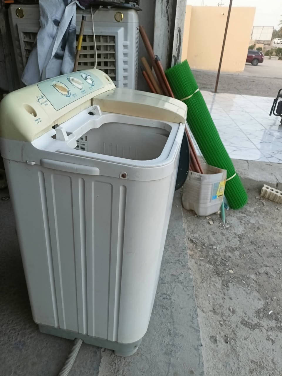 اغراض مناسبه للبيع واسعار رخيصة
غساله نوع هيتاشي ياباني السعر 75 صوبه نوال اصليه اخت الجديده سعر 15الف مكنسه السعر 35 رقم الهاتف ***********
