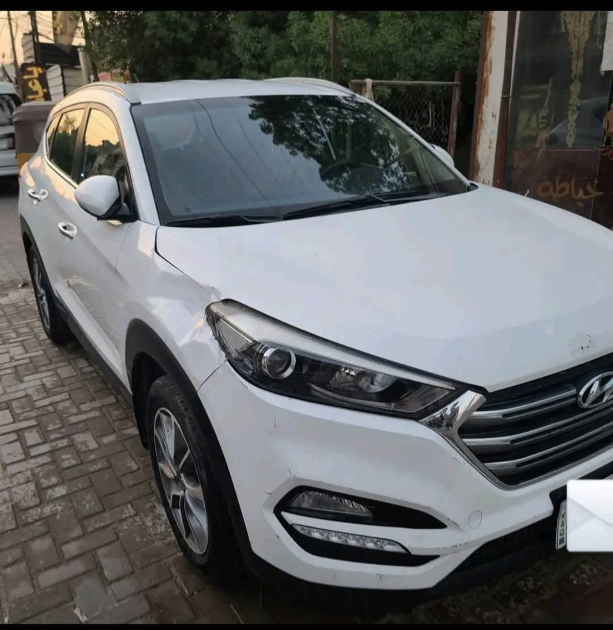 توكسان موديل 2018 خليجي محرك وكير بلادي محرك 2000 دوش سياره مبدل بيها بنيد فقط باقي الاضرار مبينه بالصور خالية من الشخوط والصبغ ما مصلح بها اي شيء سياره عندي من الزيرو باسمي السعر ١٥٥مكاني مدينه الصدر  ***********
