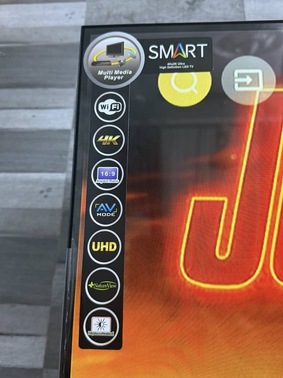 سلام عليكم بلازمه للبيع حجم 55 ايلجي جديده بعدها شراي *********** مكان الحسينيه
