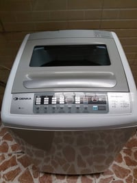 غسالة دنكا • ١٠ كيلو • بحالة ممتازة