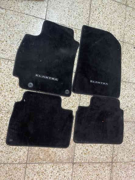 سلام عليكم غراض النترا للبيع  لايت النترا 2020 تجاري السعر 50 الف  ارظيات النترا 2023 تخم كامل حته مال الصندوك وياهن السعر 50 الف    ابطانه بنيد النترا 2023 مستعمله السعر 25 الف 
رقمي ***********
