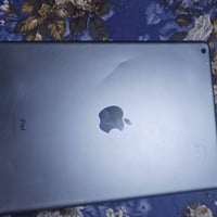 آيباد ٩ • ٦٤ • بطاريه ٧٨٪