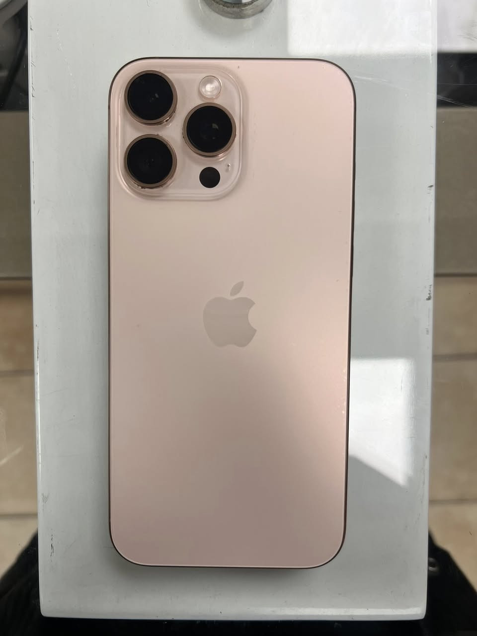 تفاصيل___ 16 برو ماكس نضيف مامفتوح ذاكره256 بطارية97 مآبي شخط السعر مليون و300 وبي مجال للاستفسار ***********
