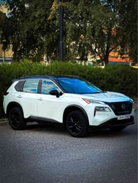 نيسان روج • ٢٠٢٣ • ٣ سلندر