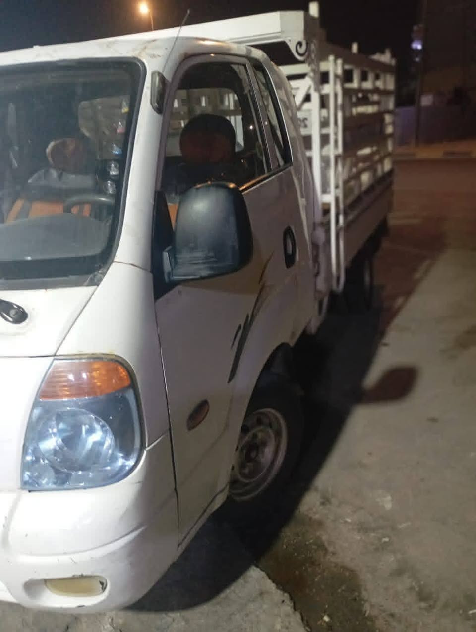 كيا بنكو مكينه جديده ستاراكس وكير وتخم تاير السياره جاهزه ضريبة مصفره موديل 2008 امداور شوكت متريد السعر 70$العنوان كربلاء ***********
