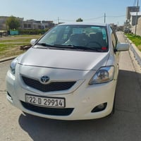تویوتا یارس 2009 گێر ئۆتۆماتیک  مەکینە گەورە  چوار جام کارەبای ئاوێنەی...