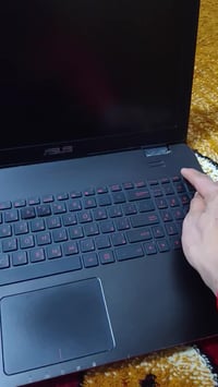 اسلام عليكم حاسبة للبيع مستعجل على بيعتها مناسبة حاسبة نضيفة بس بيها ك...