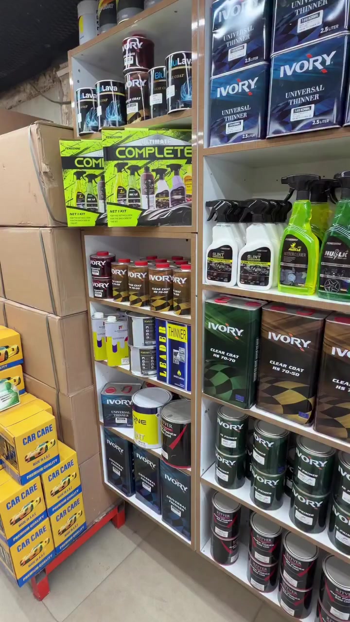 Complete kit 
بكج عنايه متكامل للسيارات 
متكون من 6 منتجات :
1- منظف كشنات ومزيل للبقع 
2- منظف للمحركات والإطارات و مزيل للشحوم 
3- شامبو واكس 
4- مجدد وملمع ومنظف للبلاستك 
5- كرنوبه واكس 
6- ملمع ومجدد للإطارات 

متوفر الآن لدى مكتب الريان لتجاره اصباغ السيارات وملحقاتها 
متوفر البيع جمله ومفرد  
يوجد توصيل لجميع  محافظات العراق 🇮🇶❤️

*********** طه المشهداني
