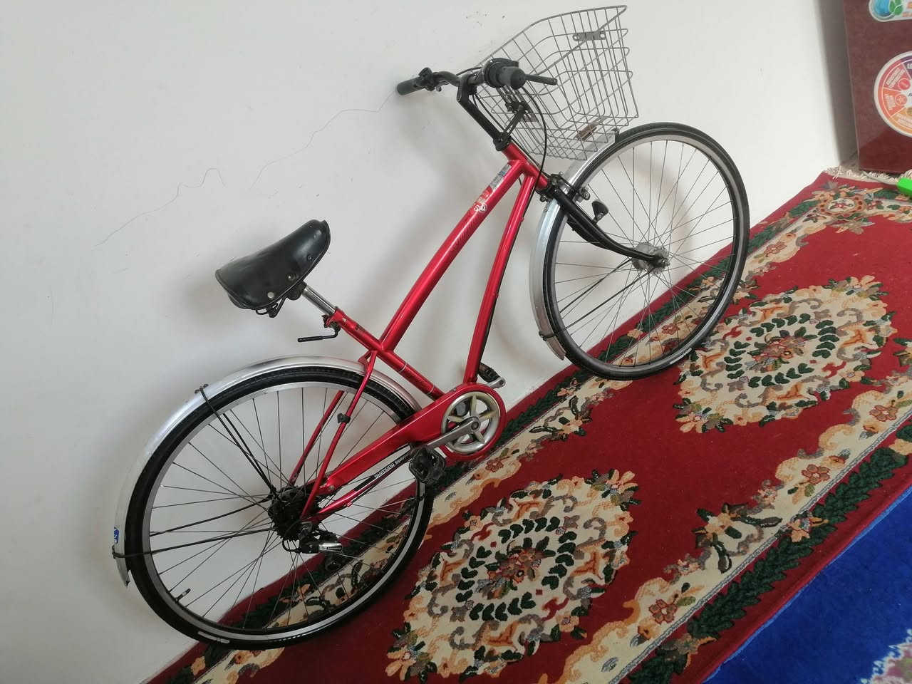 سي 700 حاوية ماركة ريجفينيو شيمانو نظافة 95%السعر 125 بريكات بالمكان تبديلات شغاله تايرات جدد مكاني البصرة الجزائر ***********
