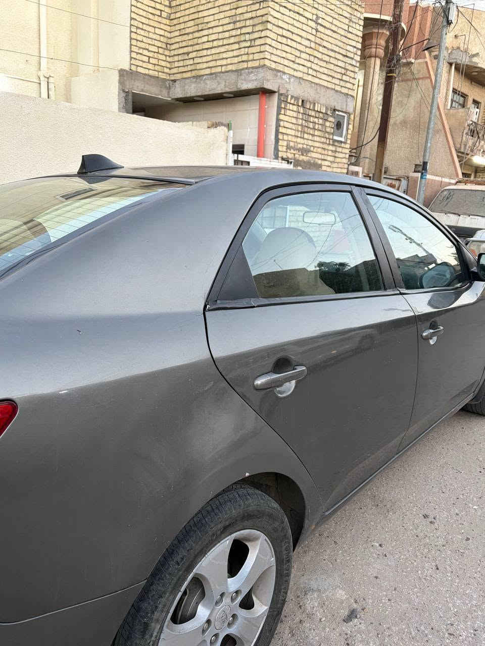 السلام عليكم فورتي 2010 صبغ حزام وارد امريكي اي نفص مابيه تبريد ثلج ددفه مكينه كير كفاله فول فتحه سياره خير من الله  عوزه سايق فقط  *********** او ***********
