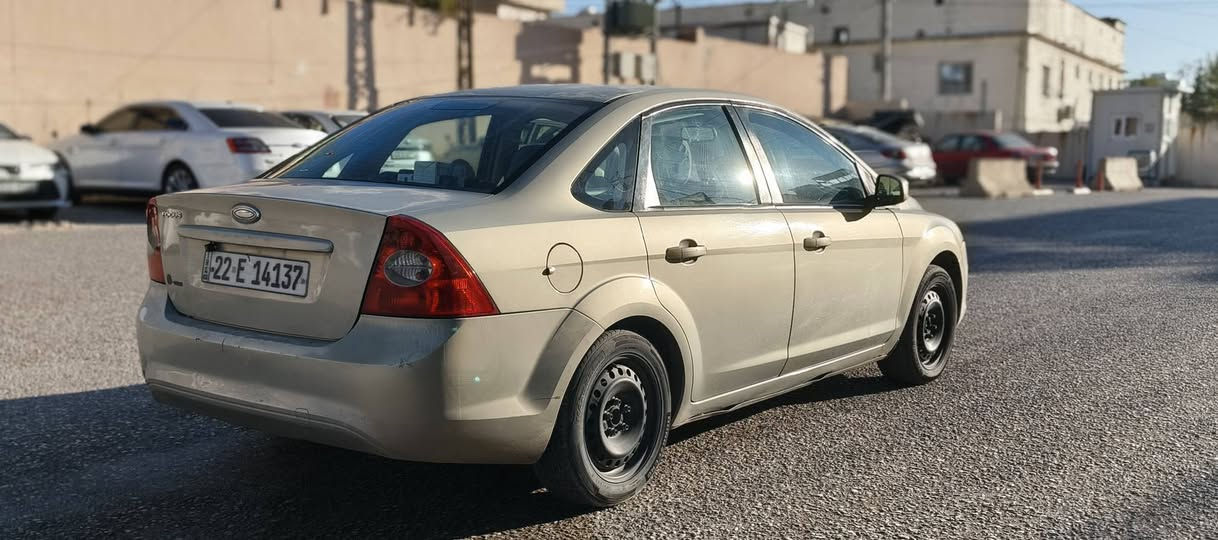 فۆرد فۆکس ٢٠٠٩
‎
 ١ پارچەی بۆیاخە
‎
 ‎شاشە و ڤۆلێۆم و دەبڵ گێڕ و قوفڵ مەرکەزی

گێڕ و مەکینەی بەشەرتی فەحس 

‎تەبرید و کارەبای بەشەرت
‎
‎کەمێک کاڵبوونەوەی هەیە 
‎
‎تەحویل و غرامە بەشەرت
‎
٦٢ وەرەقە و معامەلە 

‎0771 251 8282

----------------------- السليمانية, العراق
