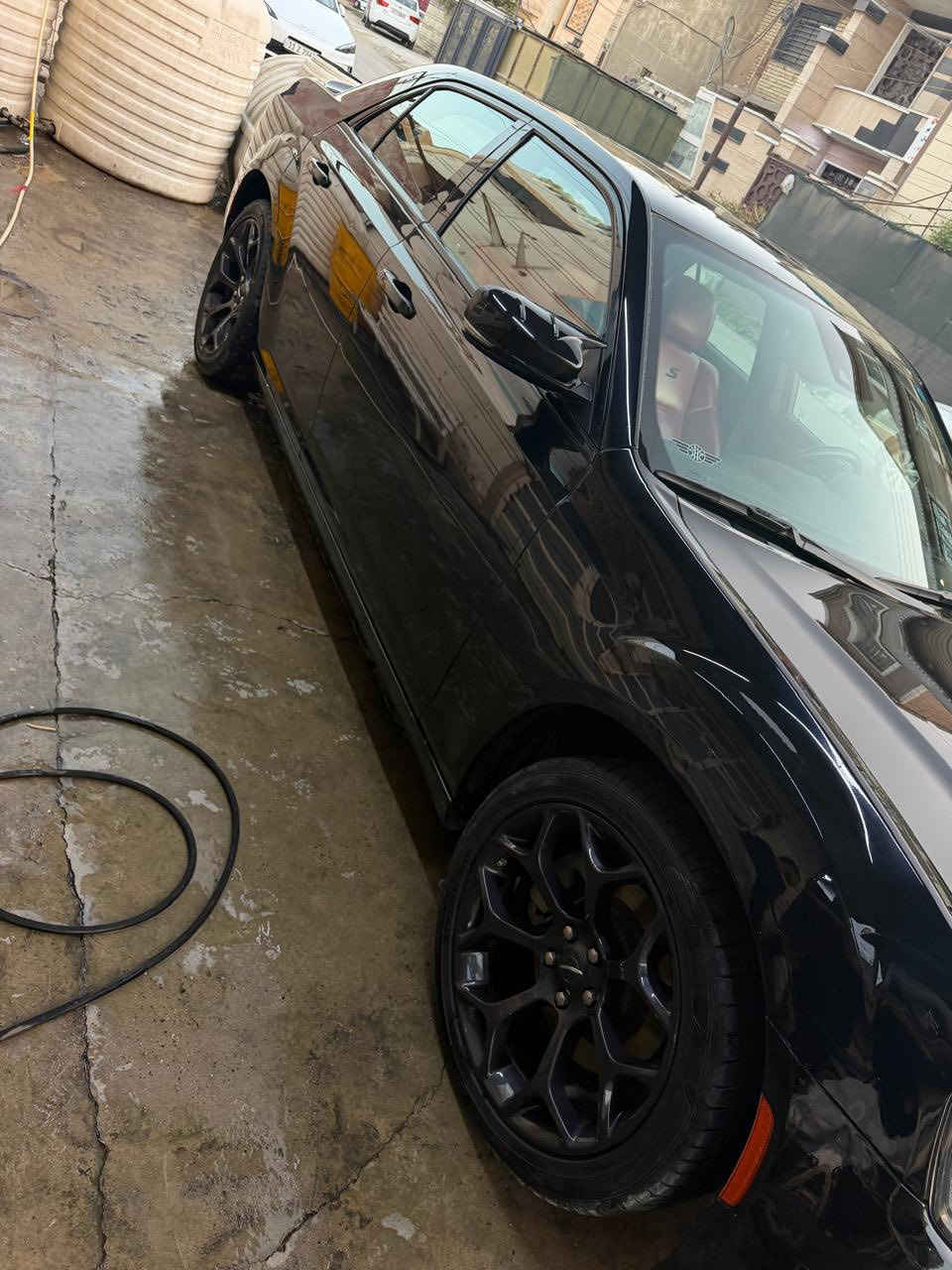 السلام عليكم ورحمة الله وبركاته
كرايسلر s300 وكالة هارلم
موديل ٢٢
ماشية ٦٤ قابل للزيادة
المواصفات

المواصفات
١- برده خلفيه
٢- رادار امامي
٣- داخل احمر بلادي
٤- هيتر تبريد كشنات
٥- بانوراما
٦- دمام خلفي
٧- اشاير بالمري
٨- هيتر مري
٩- كشنات كهرباء
١٠- كشنات حضن
١١- توويل
١٢- محرك 3.6
١٣- كَير S
١٤- نضام ملاحه
١٥- تشغيل عن بعد
١٦- حساسات امامي خلفي
١٧- ويل عشرين بلادي
١٨- شفتات ستيرن
١٩- مثبت سرعه
٢٠- نضام تزحلق
gbs نضام -٢١
٢٢- كشنات حفر S
٢٣- ساعه بلاديه
٢٤- سستم سماعات
٢٥ - رادار خلفي
٢٦- رادار جانبي
٢٧ - شاشا ابل كار بلي
٢٨- خزن ميموري
٢٩- ستيرن كهرباء
٣٠- سترين تدفئه
وباقي مواصفات الs معروفة
للتواصل واتساب او اتصال مموجود على الفيس بوك
***********
