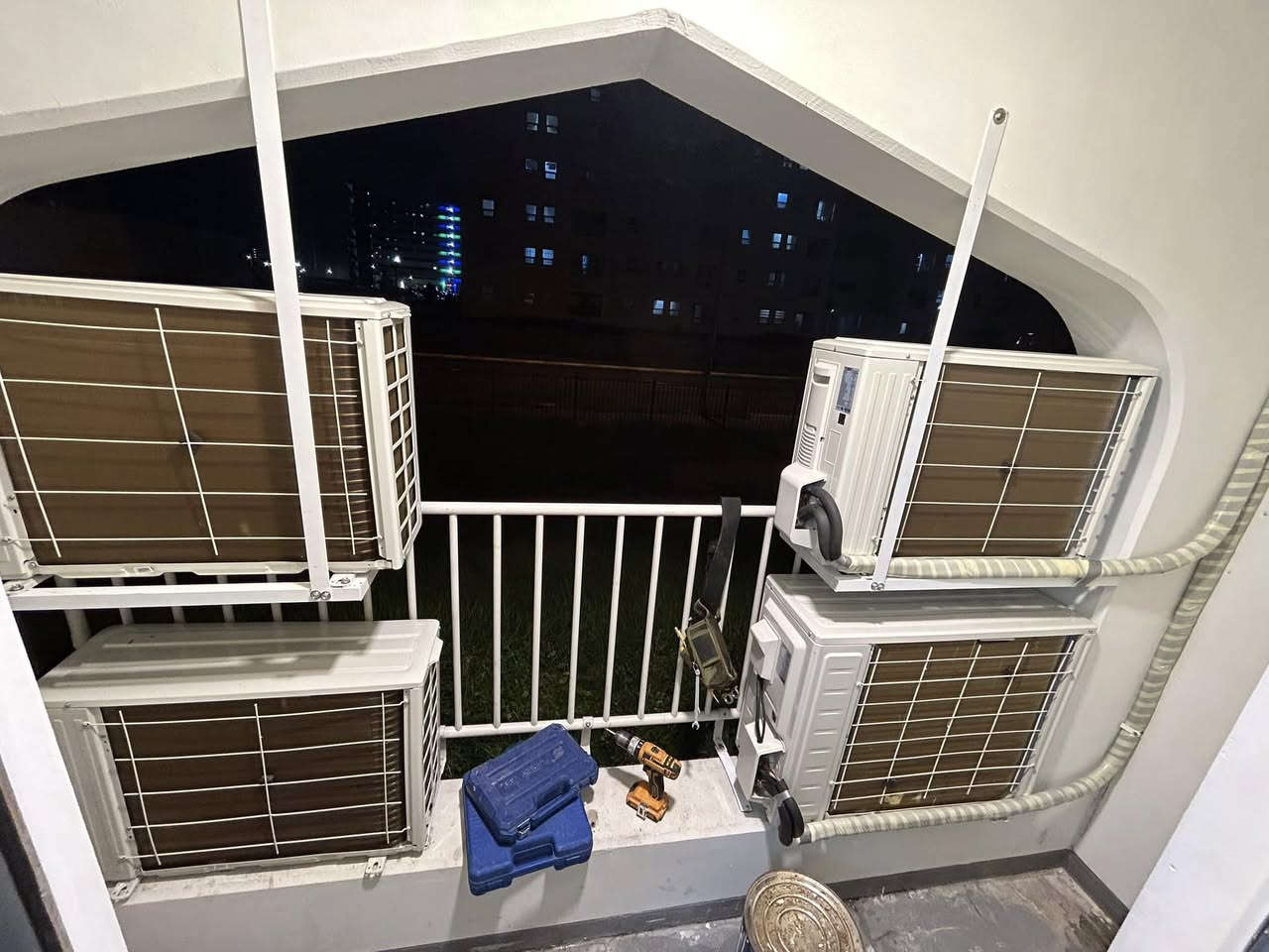 ***********

علي حيدر
 للتكيف وتبريد وصيانه الموقعيا 

(نصب 🔧- صيانة 🔩⚒- ادامةواعادة تأهيل و تنضيف السبالت ) 🚛 
مختلف انواع اجهزة التبريد والتكيف  

 🦅علي حيدر ***********
