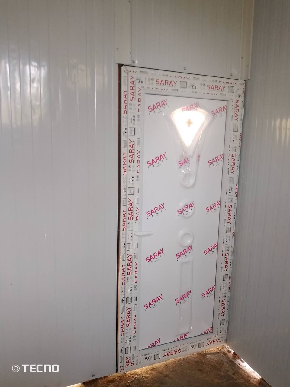 سلام عليكم اخوتي نعمل جميع الحداده صيانه ابواب شبابيك جرابي مراجيح اقفاص تانكي نعمل ابواب سحب وثابته ايطارات وباسعارر مناسبه جدا للتواصل واتساب ***********
