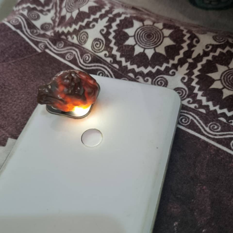ياقوت سيد الاسم صلابه الماس للبيع يحتاج صقل ويكون عندك جوهره جميله ، ثقيل بالنسبه لحجمه


**إذا كنت صاحب هذا الإعلان وتريد حذفه لأي سبب، رجاءا أرسل رسالة إلى الدعم الفني**