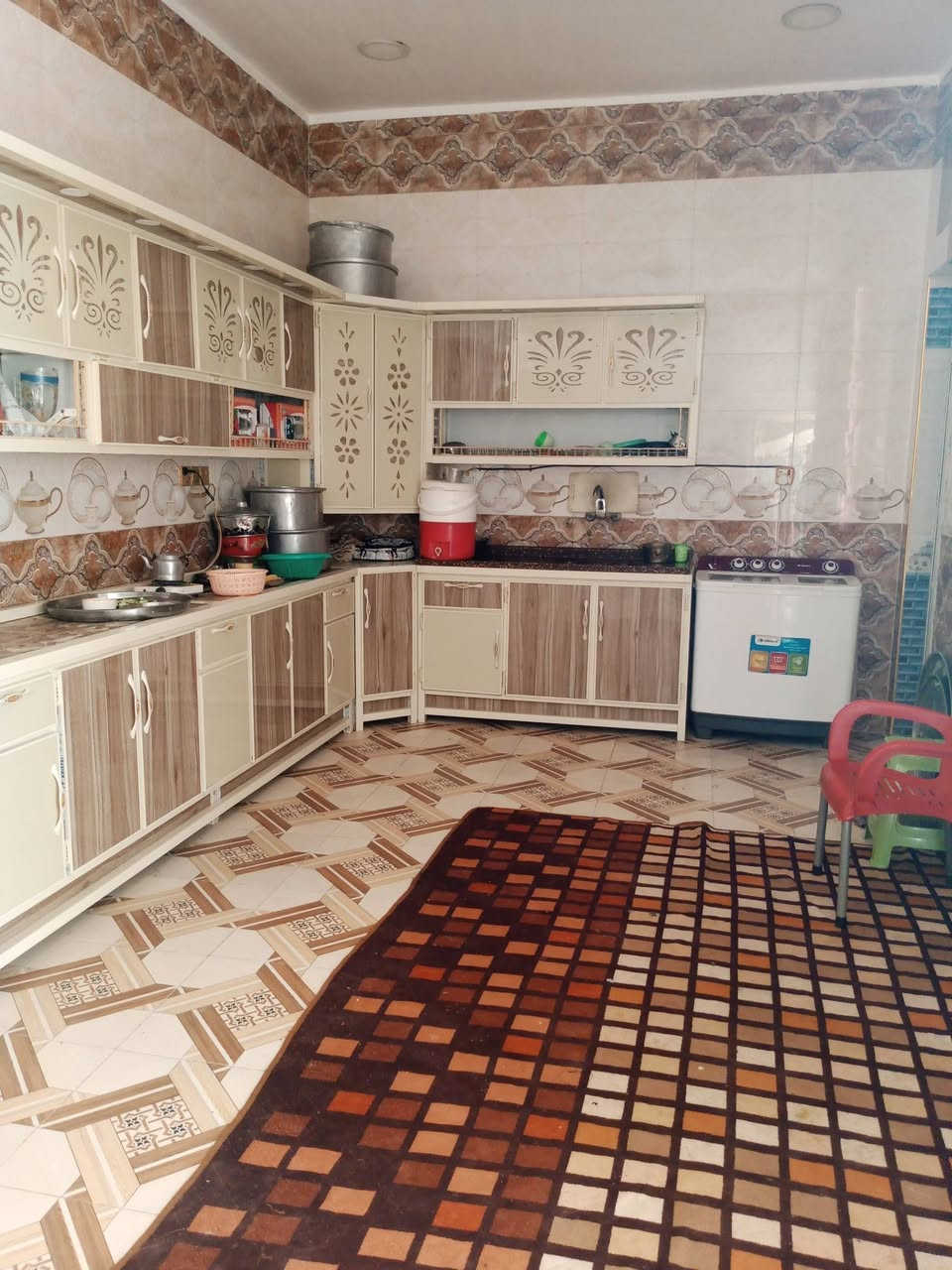 يالله سلام عليكم
بيت للبيع مساحه 200م طابوك كونكريت بناء حديث حاوي العباس خلف المام بشارعين مجاري دفن ودخله الصب السعر 75  ***********
