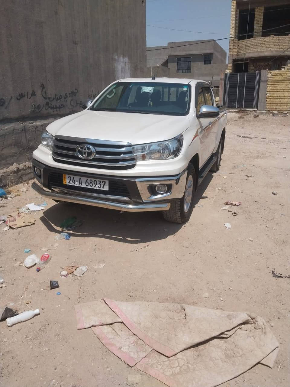 سلام عليكم بيكم تيوتا هايلوكس رقم دهوك للبيع ٢٠١٨ مواصفات سعوديه دفع رباعي ماشيه ١٦٢ السياره مكفوله ماعدا كم رعصه بيه للتواصل على الرقم 0771 383 01422
***********
