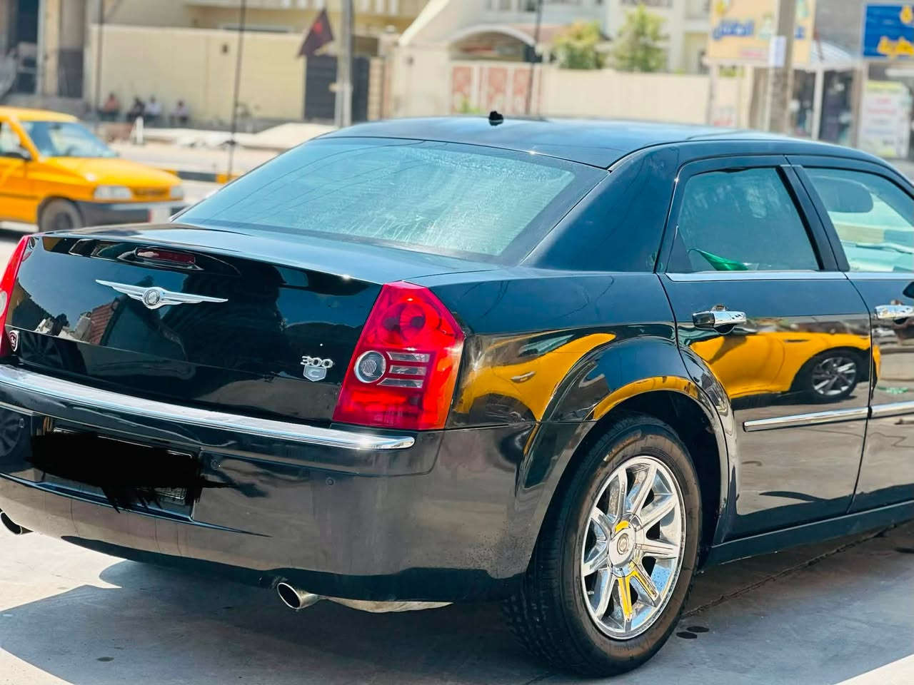 اوباما 2008
c300 
مكفوله كفاله السياره 
تخم تاير جديد 
باتري جديد 
ادامه حداديه 
ويل مكسيكي 
بجم هيمي 
كشنات جلد 
كشنات تحكم جهتين 
مري شفط 
غرفه مغلفه سفري كاعيه وقماره 
رقم دولي شمالي تريد وكاله تريد مداور 
مكانهه ديوانيه مركز 
***********
