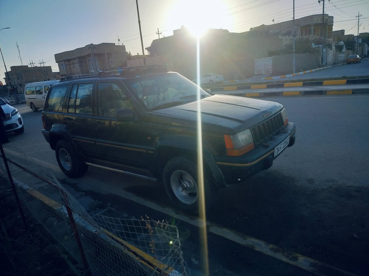 السلام عليكم ورحمة الله وبركاته
جيب شيروكي 1995 محرك فيفي تي رقم انكليزي سنوية باسمي تريد وكالة او مداور بيع مستعجل 
السعر 40 وبي مجال
العنوان ناصرية سوق الشيوخ 
واتساب ***********
