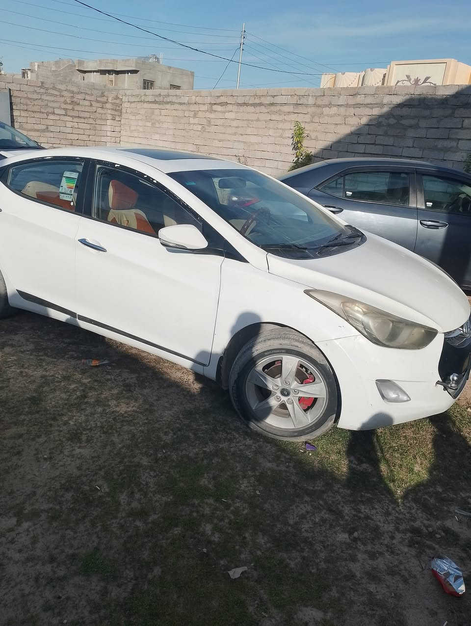 السلام عليكم .. جمعه مباركة
الانتره 13خليجي رقم صلاح الدين بسمنا
سعر 85 $
محرك كير ..تبريد وكف
ضررها خفيف كما موضح ..البنيد مفتوح وضارب التكم الالمانيه نص فقط
***********
