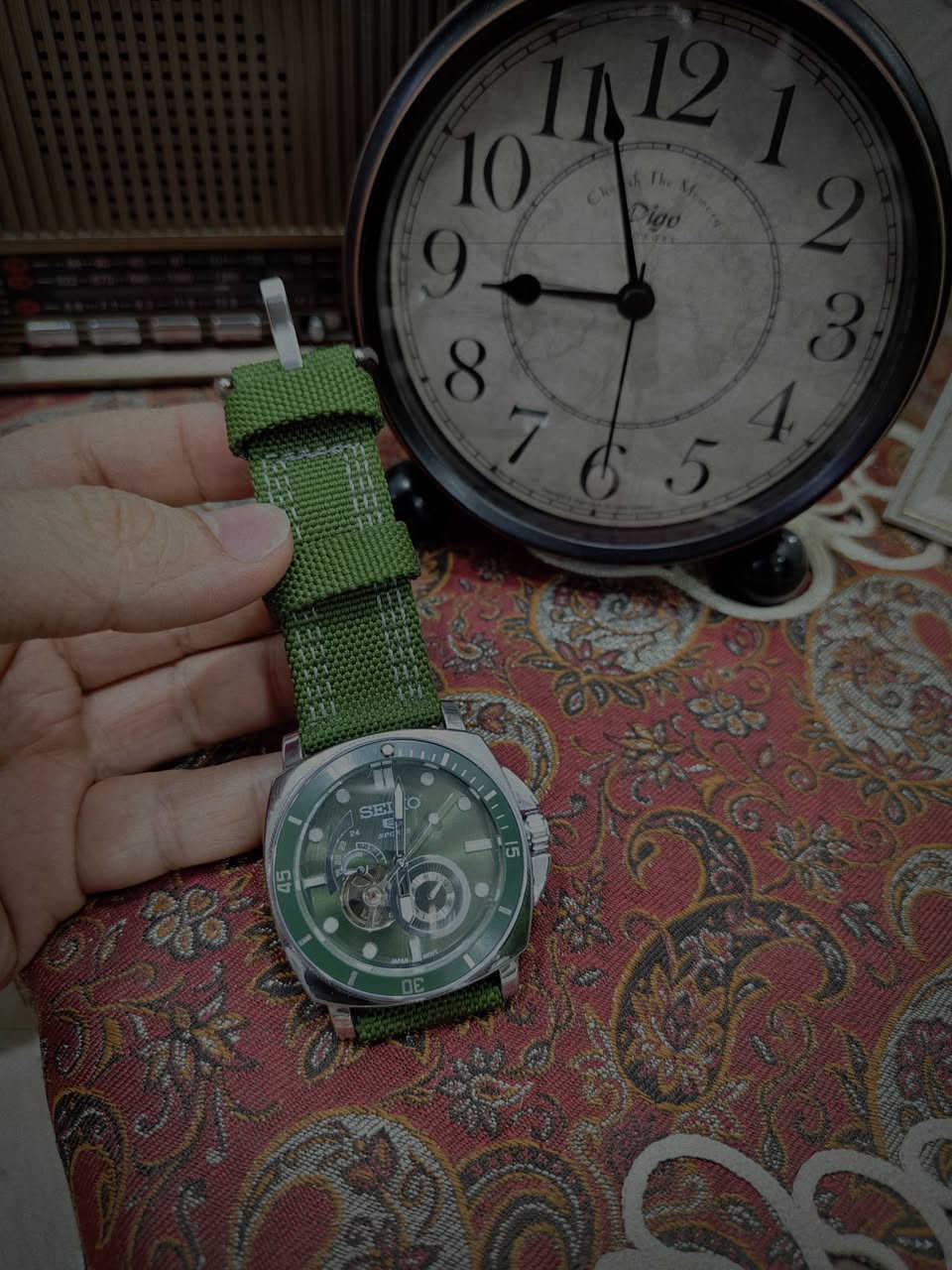 Seiko 5
لون عسكري مكينة اوتوماتيك جديد ماملبوس امزون مو تجاري 
توصيل متوفر


**إذا كنت صاحب هذا الإعلان وتريد حذفه لأي سبب، رجاءا أرسل رسالة إلى الدعم الفني**