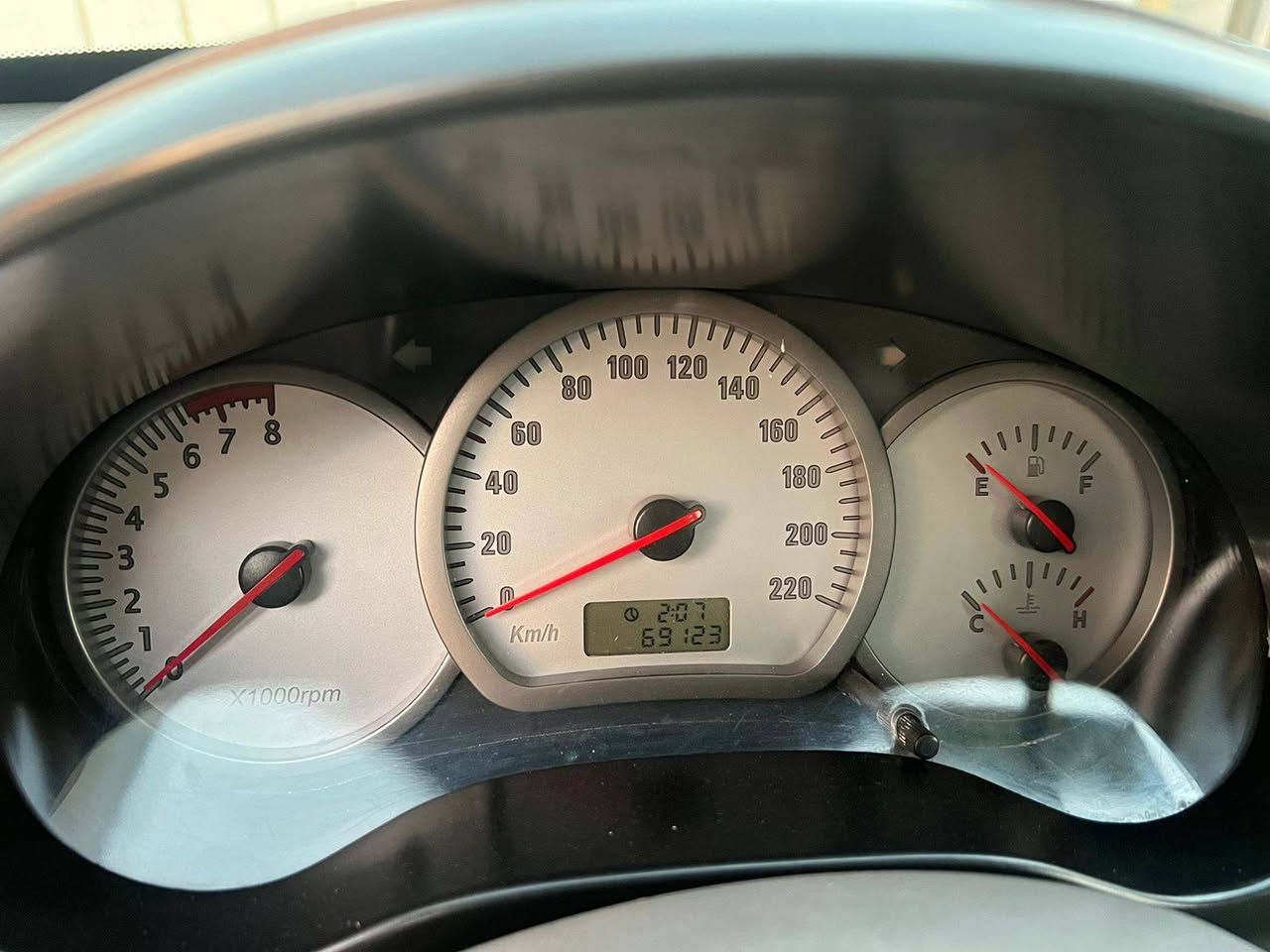 السلام عليكم تيكو 2012 كير ميكانيك مكينه خير من الله تبريد شغال تخم تاير صدر كله جديد هزه جديده ارقام الجديد طخه بيه زغيره موضحه بالصور مكان بغداد الكريعات ب67 بيه مجال ***********
