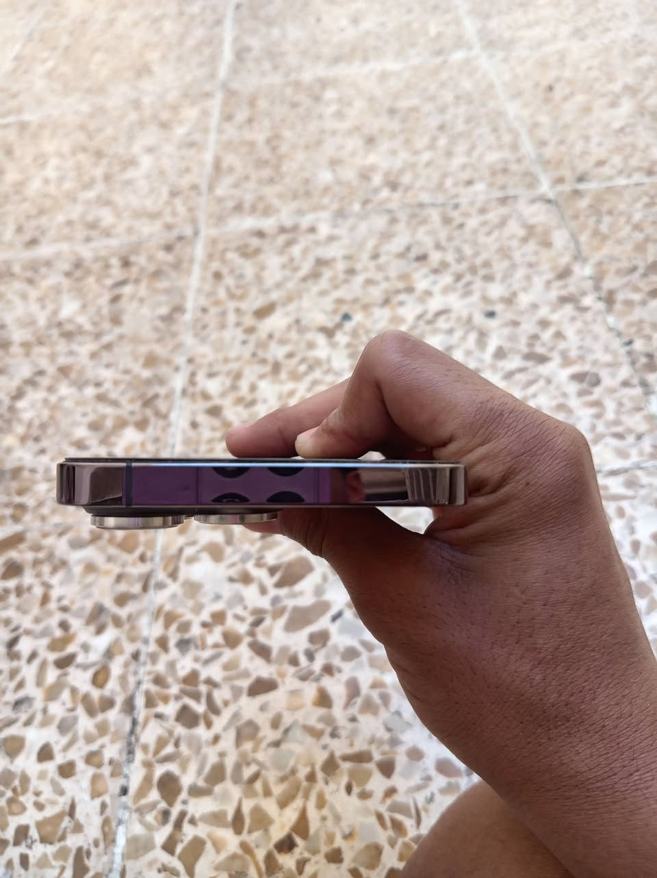 للبيع ايفون 14برو ماكس ذاكره 256 شرط للجهاز مامفتوح شخط مابي نضافه 95٪ قفلو 825 رقم ***********
