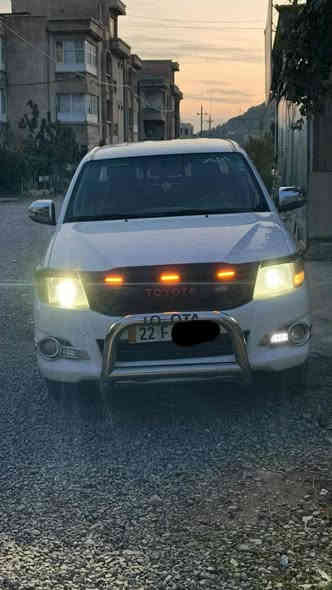 مەرزیە 2013 نزم ، زۆر خاوێن ە ، شاشە زینون و حەرارەیە ،پارچەڕەش لەسەر ساغی ، بۆدی یەکەی نەگۆڕاوە ، مەکینەی نەکراوەتەوە 198 هەزار ڕۆیشتووە
بۆ زانیاری زیاتر پەیوەندی بە خاوەنی بکە، وەڵامی کۆمێنت نادەمەوە هی من نیە *********** رانية
