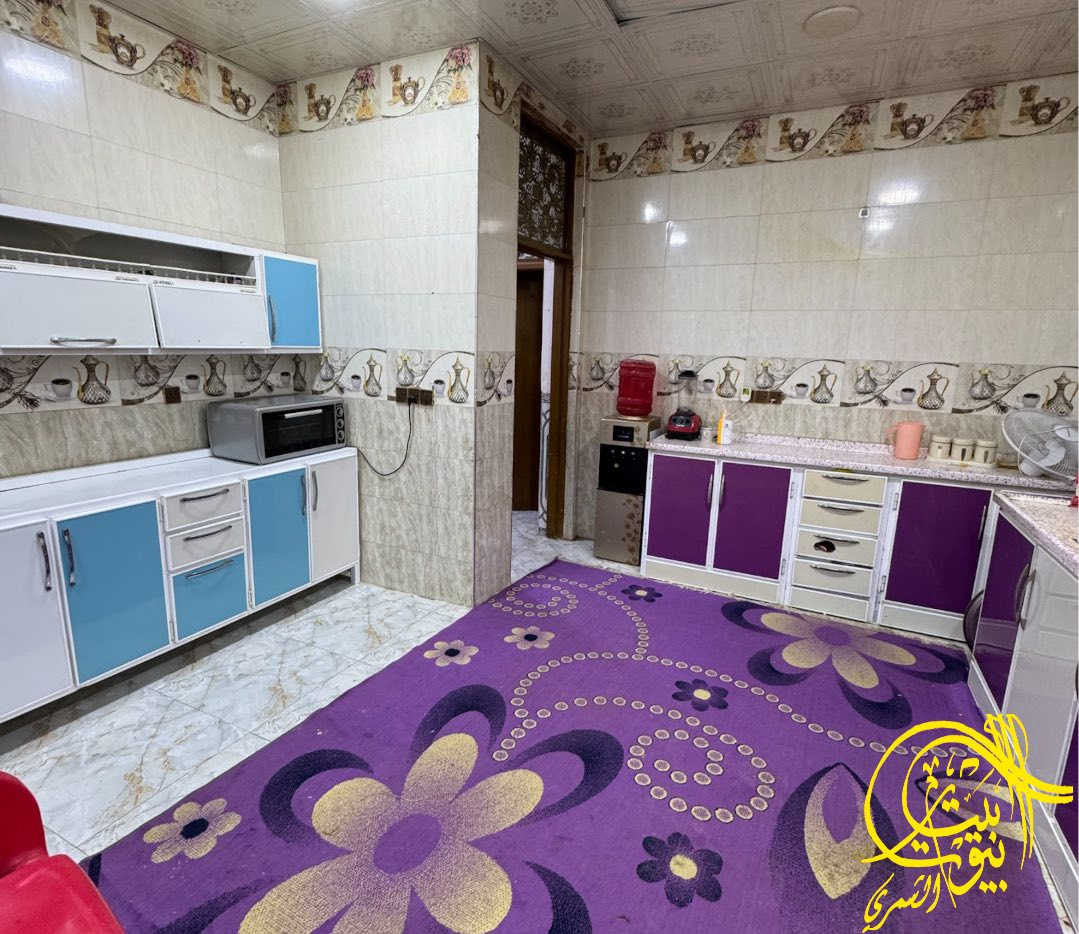 للبيع بيت 🏡
🔹 المساحة: 200 متر
🔹 طابقين

▫️ الطابق الثاني غير مكتمل
▫️ الطابق الأرضي جاهز للسكن
🔹 تفاصيل الطابق الأرضي:

✅ طارمة ✅ حديقة

✅ صحيات خارجية

✅ صحيات داخلية

✅ استقبال كبير

✅ مطبخ كبير

✅ هول كبير

✅ غرفة نوم كبيرة

🔹 تفاصيل الطابق الثاني:

🏗️ غرفة نوم مجمع صحي نقص ارضيات وجدران 

🔹 البناء: جيد 

📍 الموقع: كاع ابو غزال  – نادرة الثانية

📄طابو زراعي :

📞 للتفاصيل والاستفسار:

علي عذاب

📱 ***********
