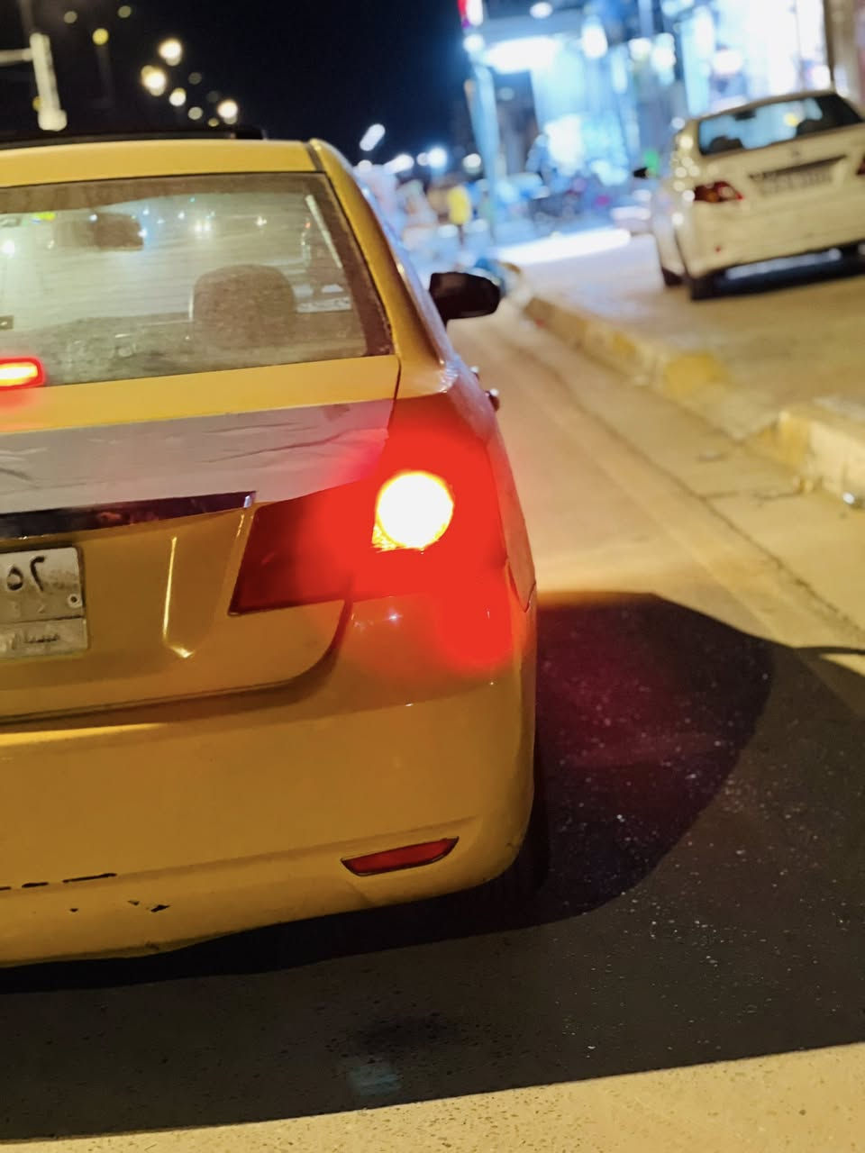 السلام عليكم بيوايدي  2013مكينه وكير بل جيس وصل مال مكينه والكير عندي تخم تاير بل جيس حداديه بل جيس تدفه تبريد سيار جان بيهه خياسات وعمرتهن صبختهه حزام الجماليه بدون حادث سياره كلش حلو تحويل ثاني يوم السعر 40 وبيهه مجال عنوان كربلاء الشراي ينتصل ***********
