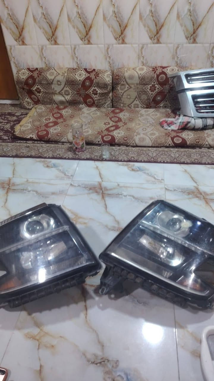 لايتات تاهو تفصيخ اصلي فقط الجامه تعبانه الايتات جديده ب150 وبيهن مجال حك الجيه العنوان بصره الرقم *********** هنه وزنون مالهن كامل
