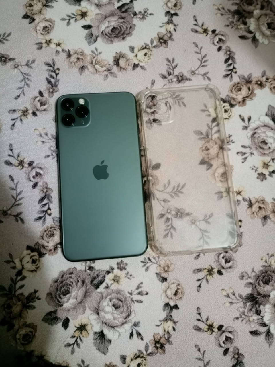 🔺اسلام عليكم مستخدم ايفون  🔺11برو ماكس للبيع تواصل 🔺على الرقم ***********
