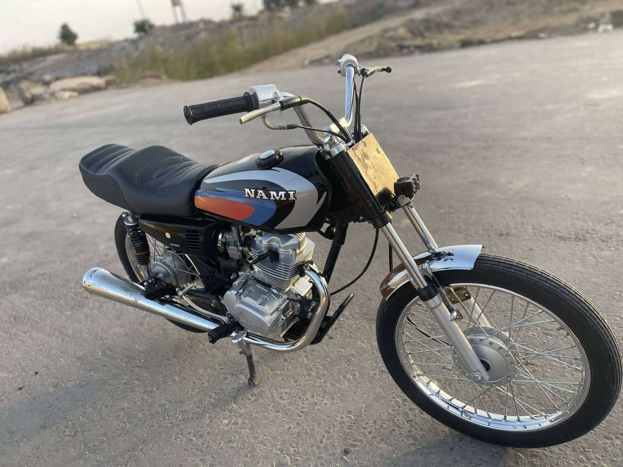 🔴السـلام عليـكم🔴
دراجة نامة امتياز بدون
 دراجة مكفولة من كلشي
 بوري رفيع السعر 600 وبيها مجال
(***********)
