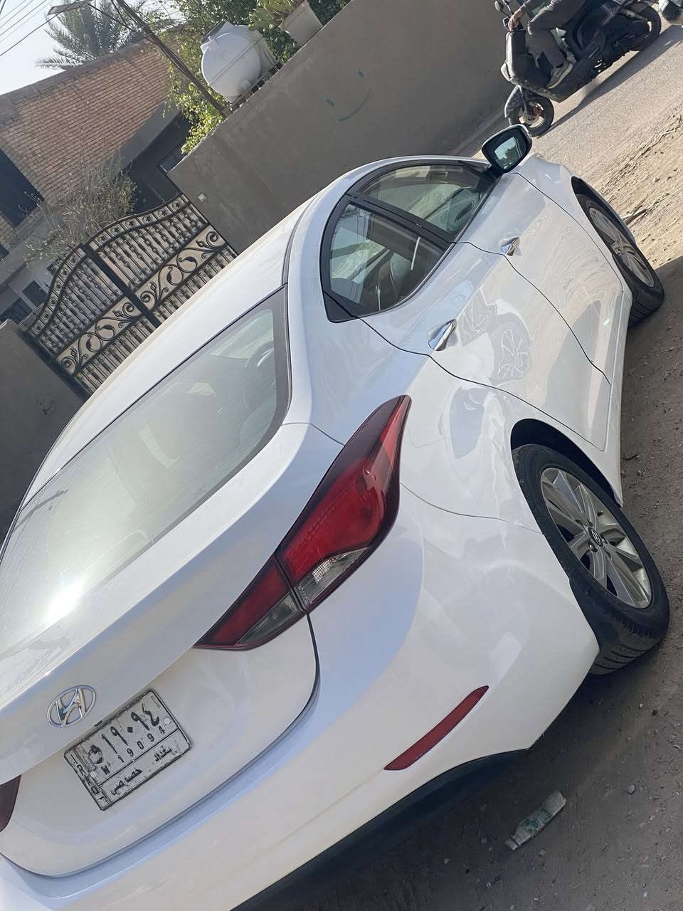 2015. خليجيه فول مكفوله 
محرك 2000 كير مكفولات
السعر 129 بيها مجال جداً بسيط
عنواني بغداد البياع
الشراي يتصل مامتواجد ع النت
***********
